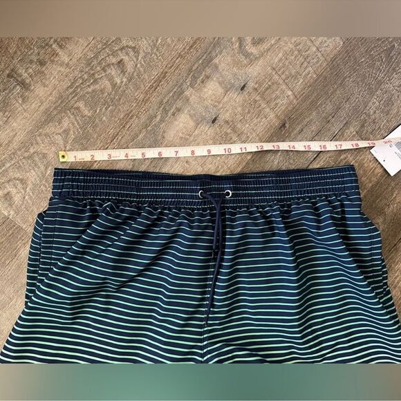 Nike 9" Stripe Breaker Swim Trunks- Size XXL - Picture 4 of 6